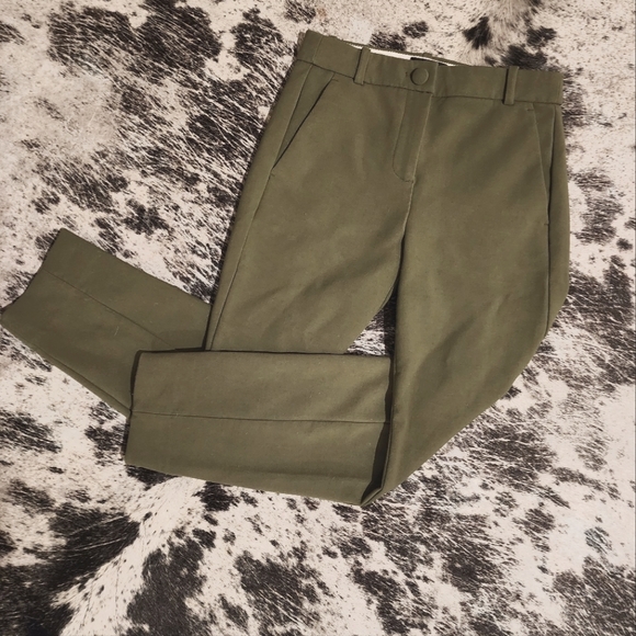 Dress pants - Picture 1 of 3